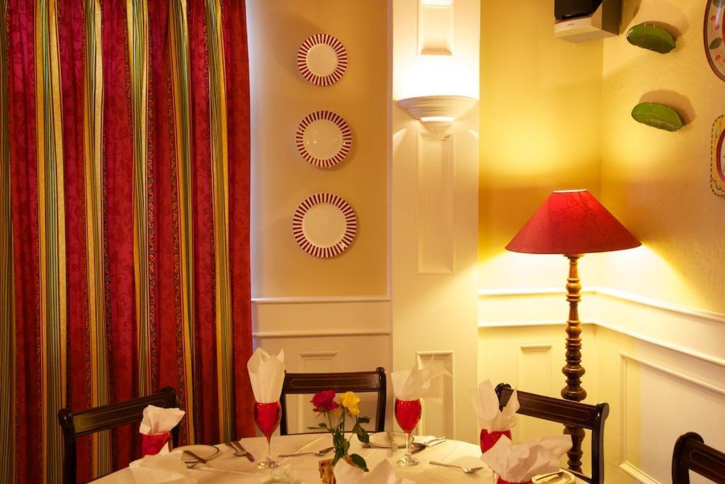 Tully'S Hotel Castlerea Ngoại thất bức ảnh